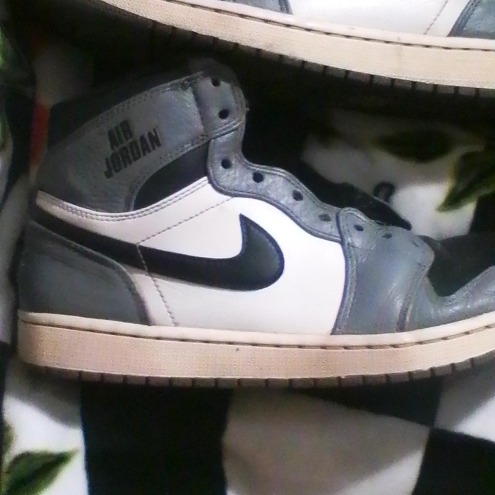 Men’s High Top Air Jordans Size 10.5